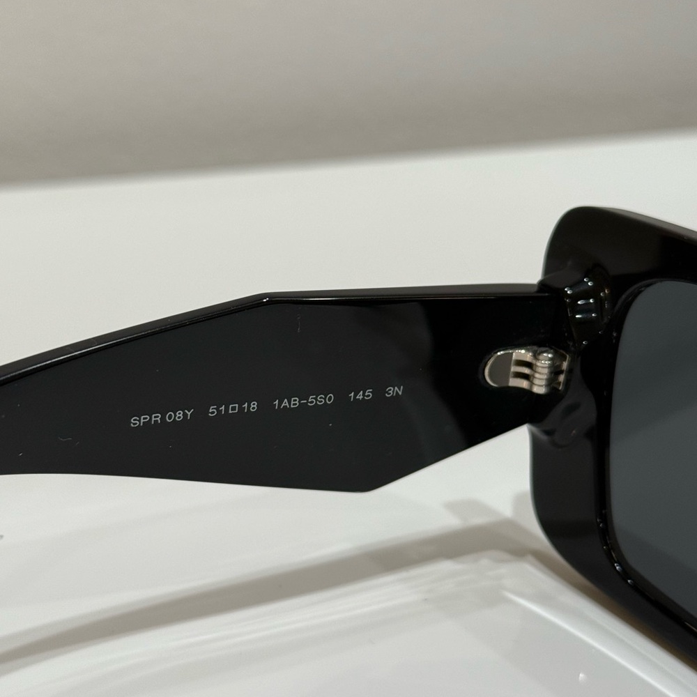 Prada Symbole sunglasses - Picture 7 of 13